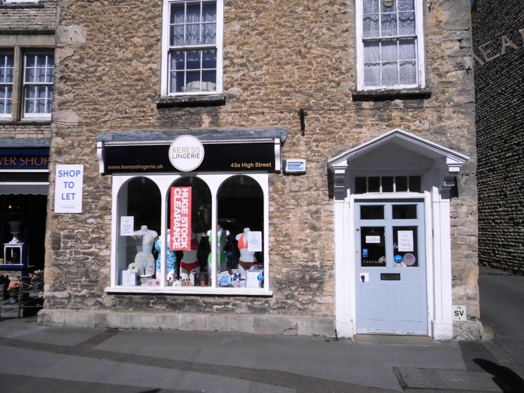 43A High Street, Witney, Oxfordshire OX28 6HP - Marriotts Property LLP Estate Agents Faringdon, Oxfordshire